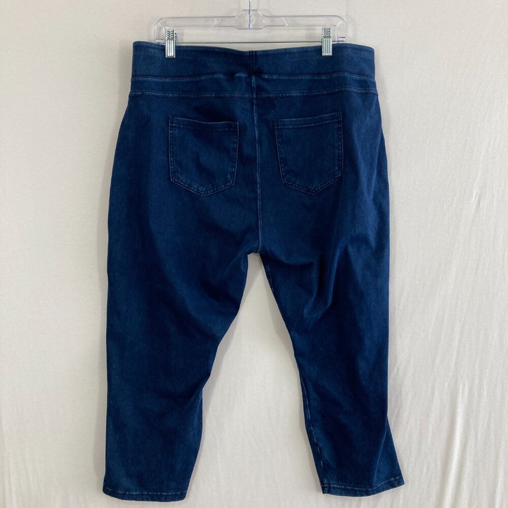 HALARA Dark Blue Denim Capris - Picture 10 of 11